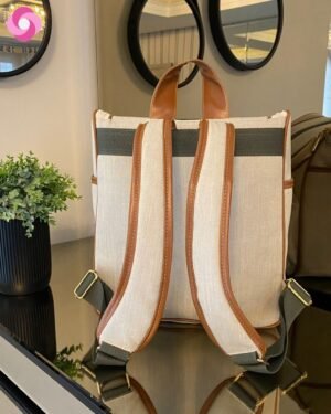 Mochila 2 em 1 alças fixas – Linho bege cru + caramelo + verde