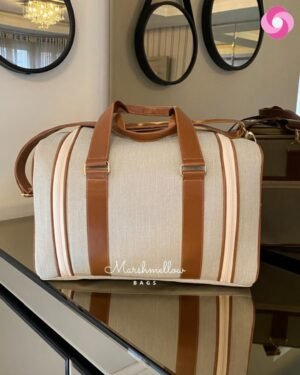 Mala Madison – Linho bege cru com detalhes caramelo e fita verde